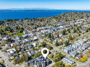 6318 41st Avenue SW D, Seattle WA 98136
