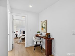 6318 41st Avenue SW D, Seattle WA 98136