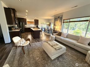 2744 S 120th Place, Seattle WA 98168