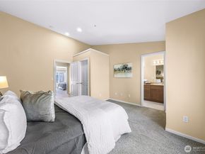 9067 161st Court NE 2704, Redmond WA 98052