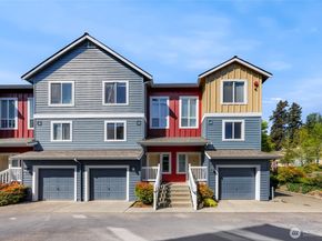 9067 161st Court NE 2704, Redmond WA 98052