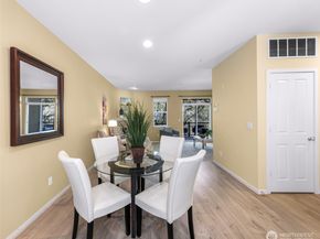 9067 161st Court NE 2704, Redmond WA 98052