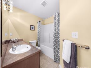 9067 161st Court NE 2704, Redmond WA 98052