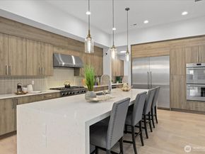 13038 NE 102nd Place, Kirkland WA 98033