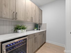 13038 NE 102nd Place, Kirkland WA 98033