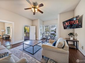 9049 NE Juanita Drive, Kirkland WA 98034