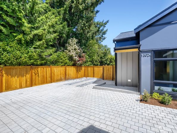 13024 Corliss Avenue N, Seattle WA 98133