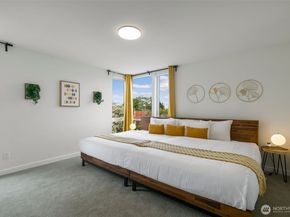1645 22nd Avenue, Seattle WA 98122