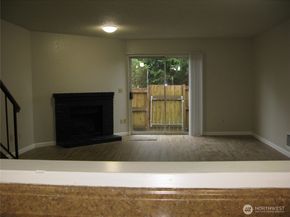 710 10th Street NE D, Auburn WA 98002