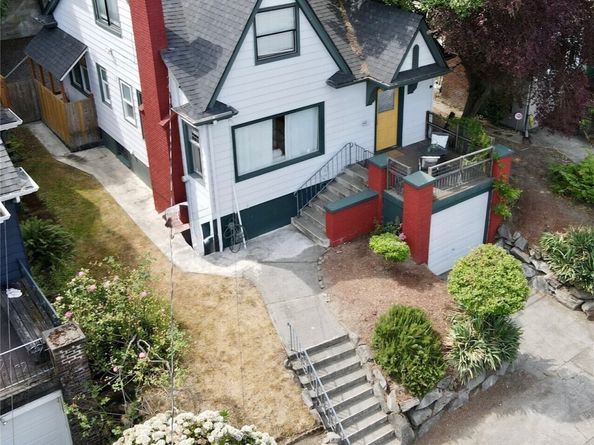 1915 Dexter Avenue N, Seattle WA 98109