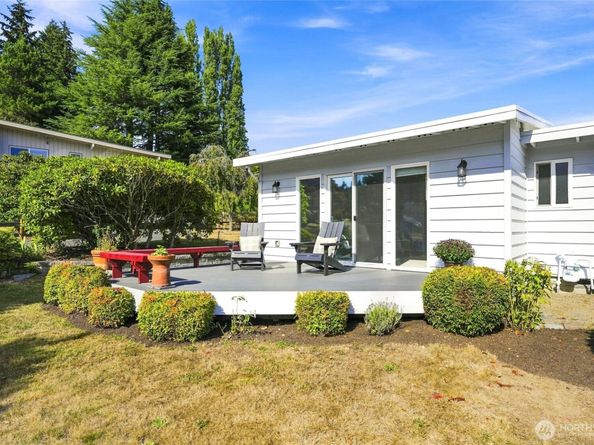 18112 60th Avenue NE, Kenmore WA 98028