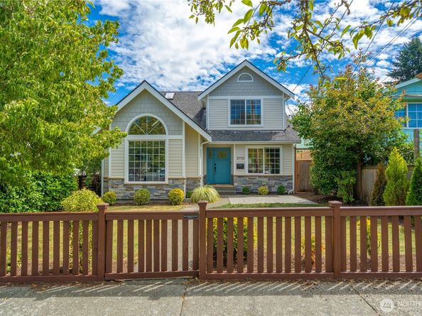 2712 57th Avenue SW, Seattle WA 98116