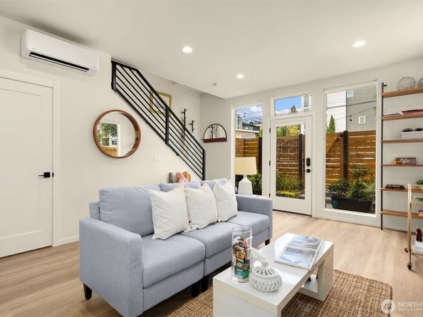 2429 NW 64th Street A, Seattle WA 98107