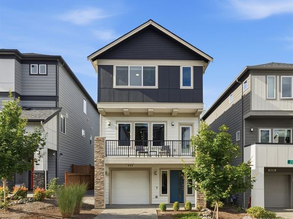 309 207TH Place SE, Bothell WA 98012