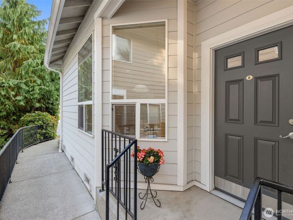 2515 141st Place SW 21B, Lynnwood WA 98087