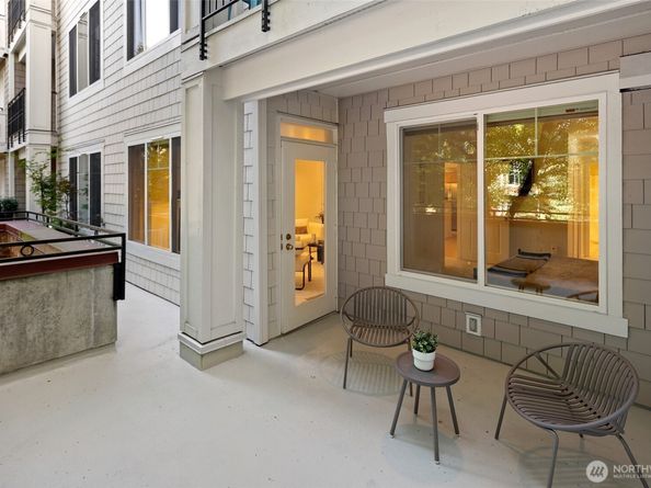 1525 NW 57th Street 202, Seattle WA 98107