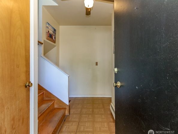 2633 Lake Youngs Court SE, Renton WA 98058