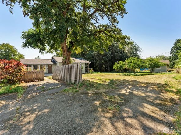 1648 Wolves Road, Port Orchard WA 98366
