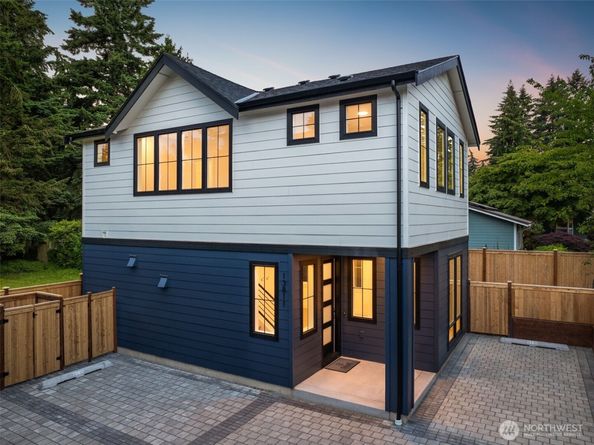 13811 84th Lane NE, Kirkland WA 98034