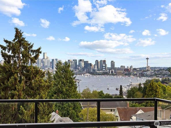 4218 Latona Avenue NE 2, Seattle WA 98105