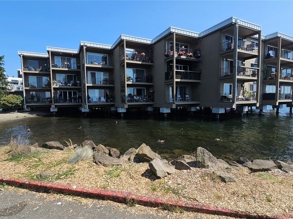 65 Kirkland Avenue 102, Kirkland WA 98033