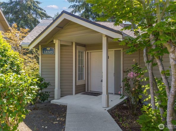 18585 NE 57th Street, Redmond WA 98052