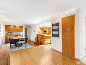 17529 93rd Avenue NE, Bothell WA 98011