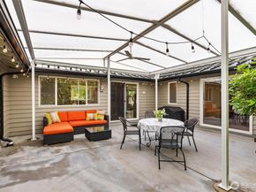 17529 93rd Avenue NE, Bothell WA 98011