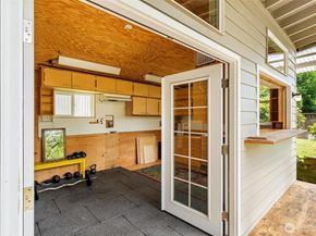 17529 93rd Avenue NE, Bothell WA 98011