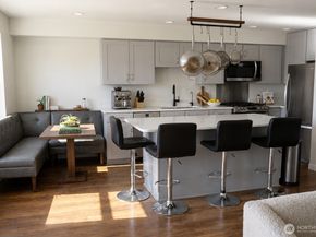 2522 Rucker Avenue 407, Everett WA 98201