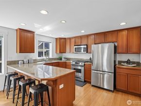 938 NW 51st Street, Seattle WA 98107
