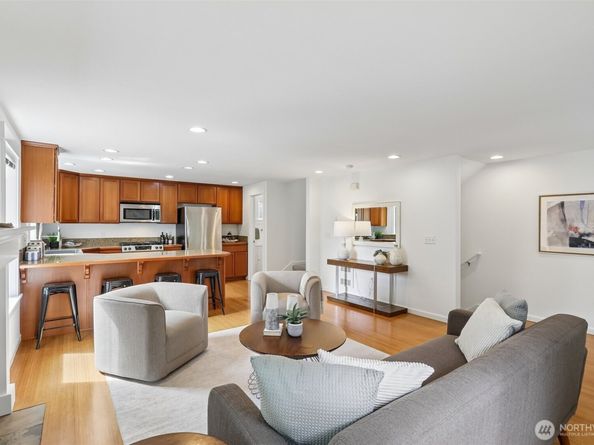 938 NW 51st Street, Seattle WA 98107