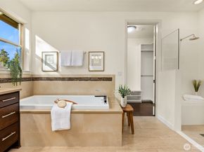 5740 Solana Lane NE, Bainbridge Island WA 98110