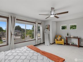 18320 3rd Drive SE, Bothell WA 98012