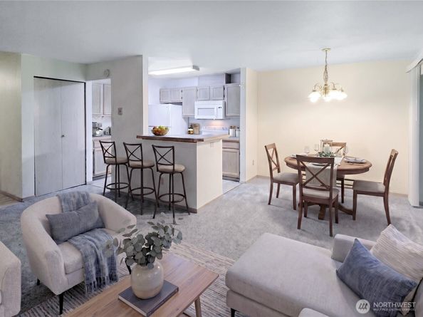 9825 18th Avenue W E4, Everett WA 98204