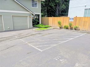 9825 18th Avenue W E4, Everett WA 98204