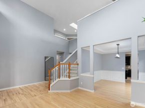 5529 Elizabeth Loop SE, Auburn WA 98092