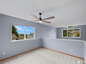 5529 Elizabeth Loop SE, Auburn WA 98092