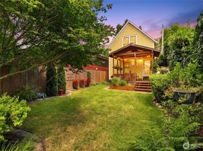 6215 27th Avenue NE, Seattle WA 98115