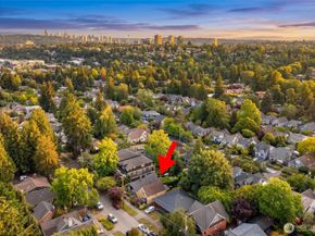 6215 27th Avenue NE, Seattle WA 98115