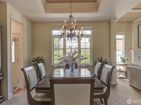 323 240th Place SE, Sammamish WA 98074