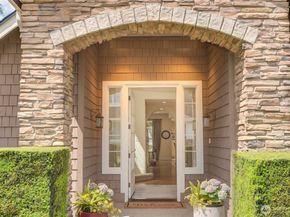 323 240th Place SE, Sammamish WA 98074