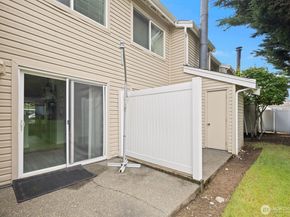 2100 S 336th Street G3, Federal Way WA 98003
