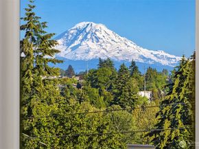 2768 SW Holden Street, Seattle WA 98126