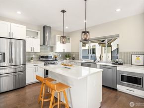 2768 SW Holden Street, Seattle WA 98126