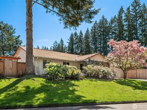 1260 168th Avenue NE, Bellevue WA 98008