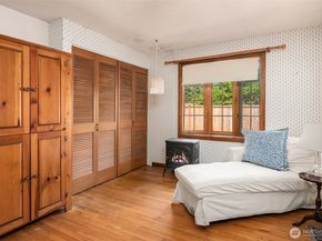 1260 168th Avenue NE, Bellevue WA 98008