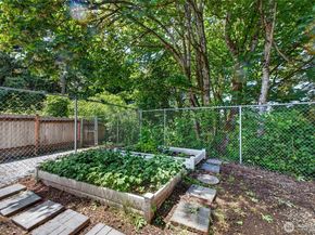 77 Hylebos Avenue, Milton WA 98354