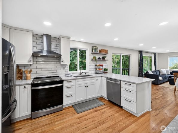 77 Hylebos Avenue, Milton WA 98354