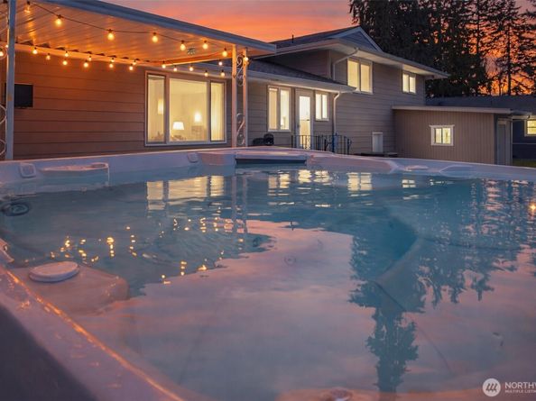 15106 Starr Place SE, Olalla WA 98359